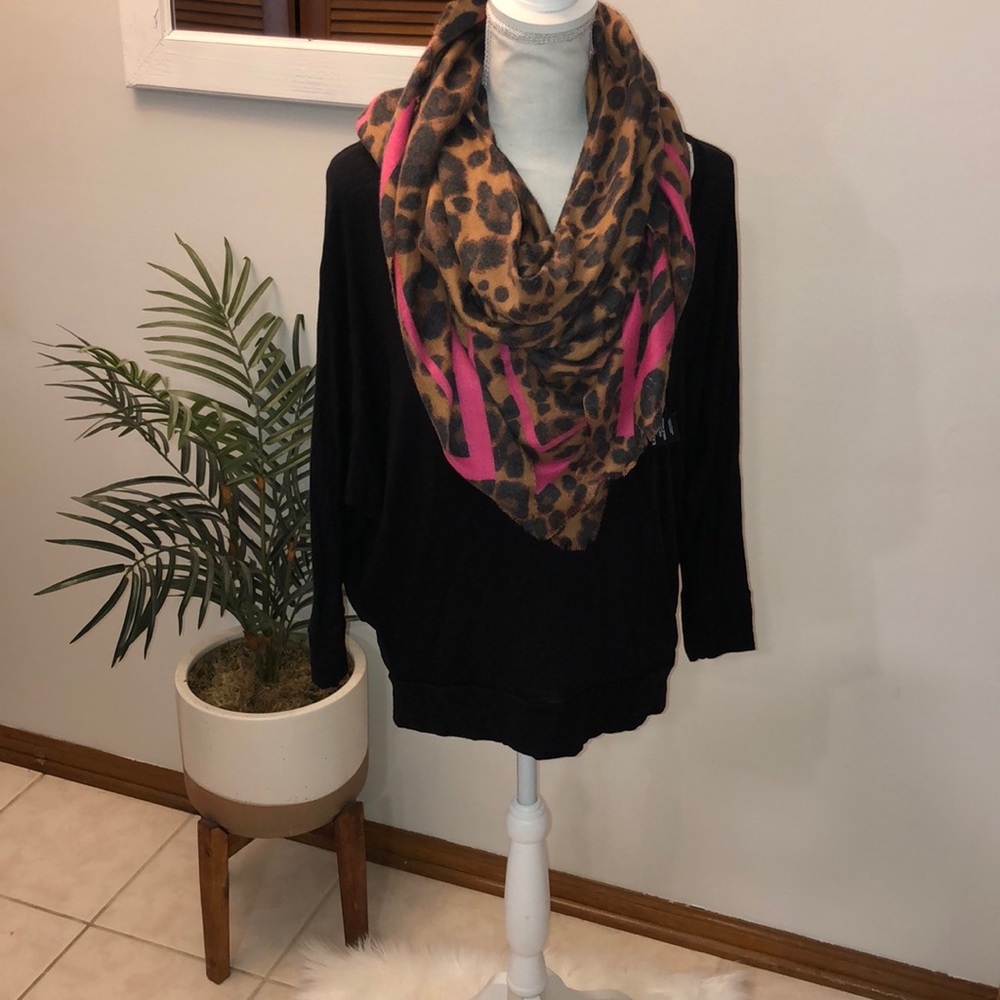 Express basic black 3/4 sleeved top